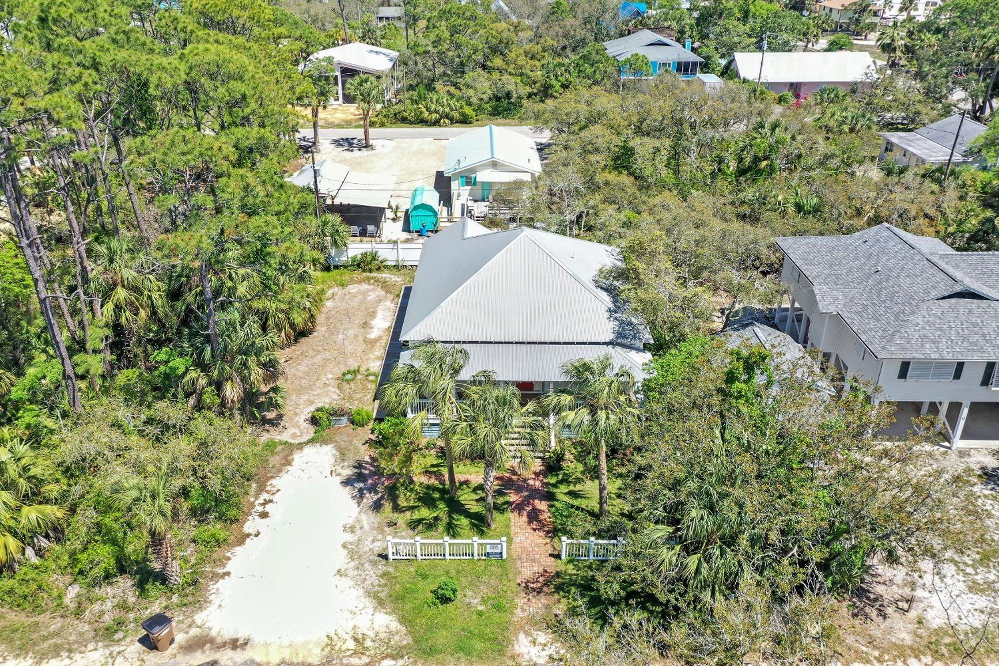 Jubilee Cottage By Pristine Properties Vacation Rentals Indian Pass Exterior photo